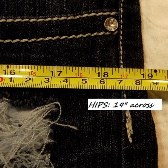 B.B. JEANS Woen's, Cut-off Shorts, Sz 15, Blue - Picture 10 of 14